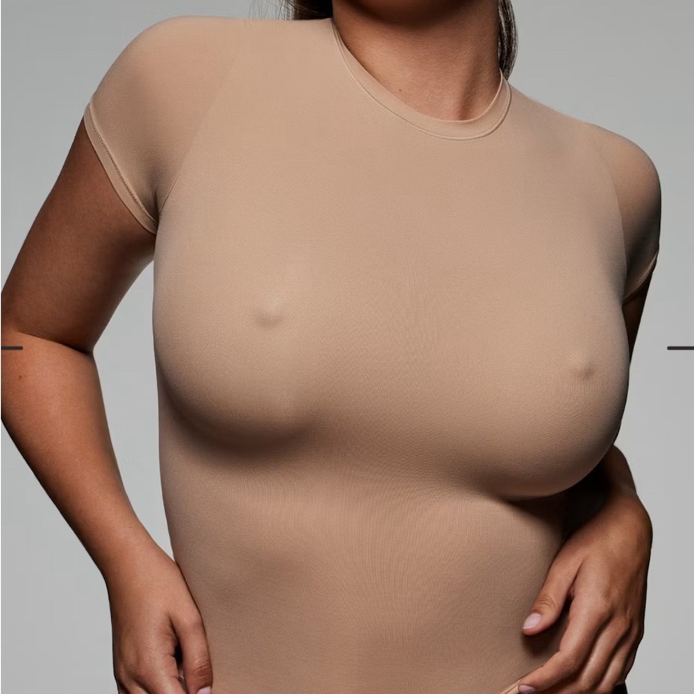 SKIMS Nipple Push Up Bra